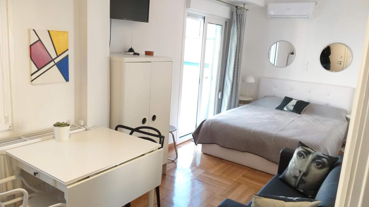 The Cactus Apartment With Large Sunny Balcony Athen Exterior foto
