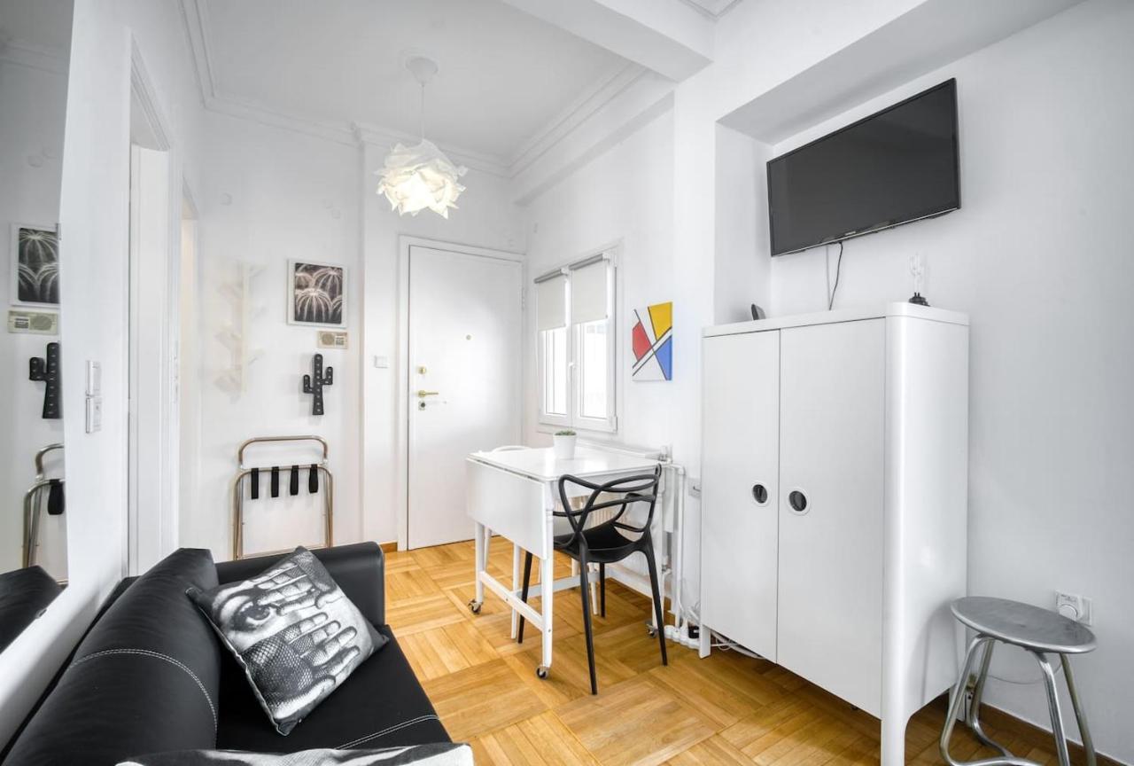 The Cactus Apartment With Large Sunny Balcony Athen Exterior foto